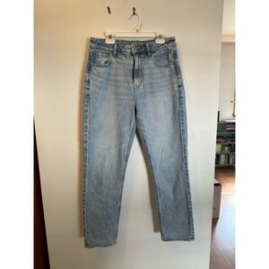AE Light Wash Jeans